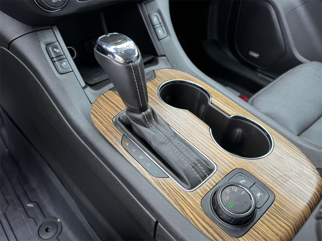 2017 Gmc Acadia Denali photo 16