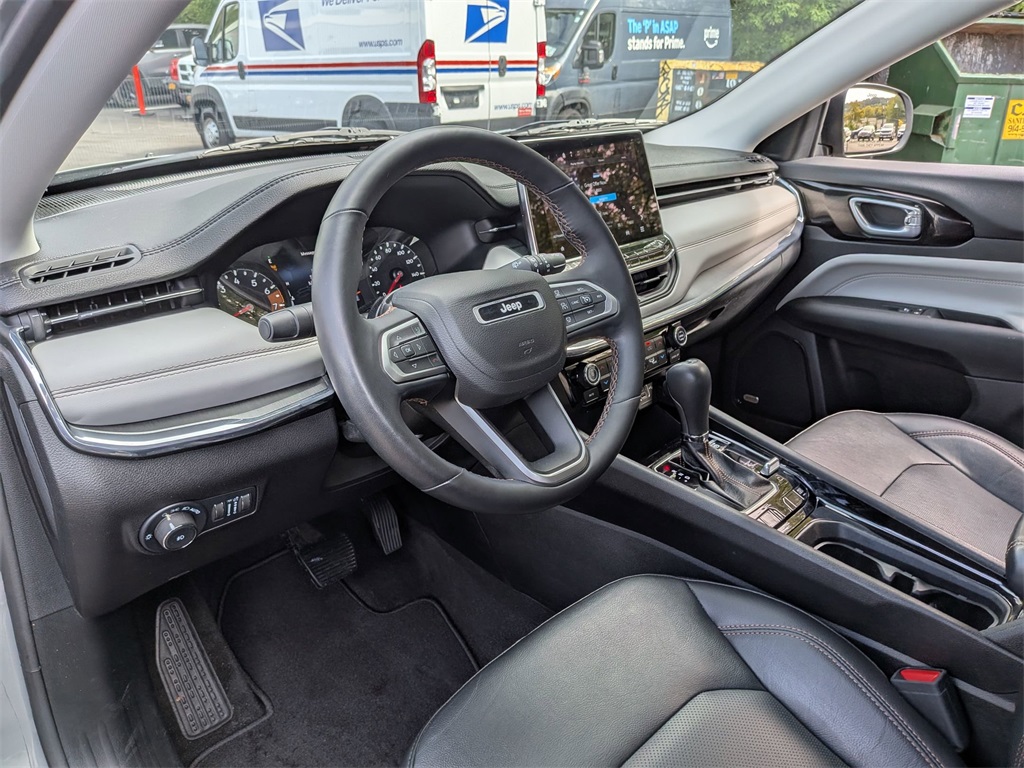 2022 Jeep Compass Limited photo 12