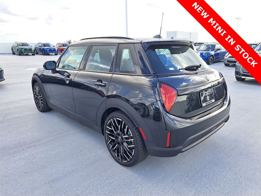 2025 Mini Cooper 4 Door Hardtop Signature photo 5