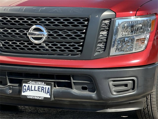 2017 Nissan Titan S photo 6