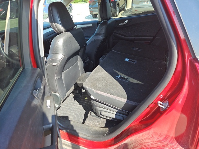 2020 Ford Escape SEL photo 11