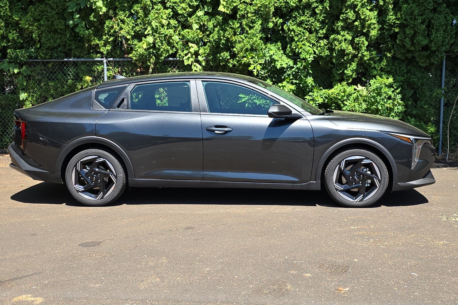 2025 Kia K4 EX photo 2