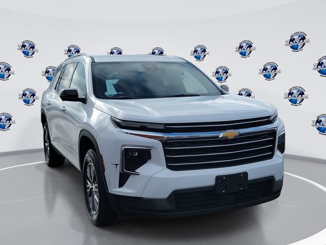 2024 Chevrolet Traverse 2LT's photo