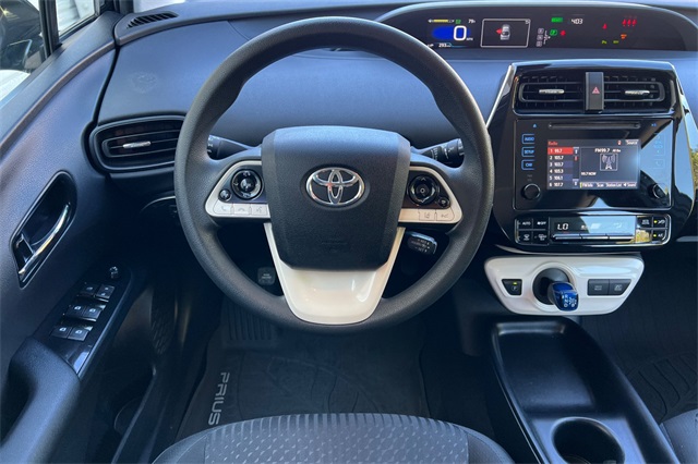 2017 Toyota Prius One Two photo 15