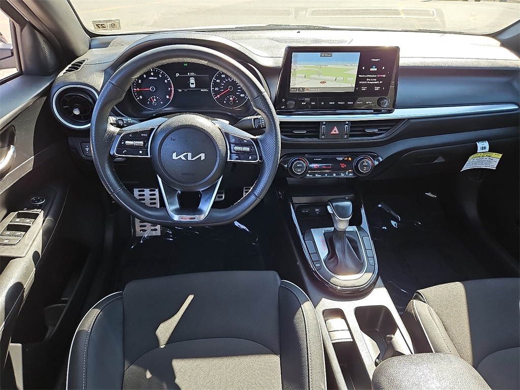 2023 Kia Forte GT-Line photo 11