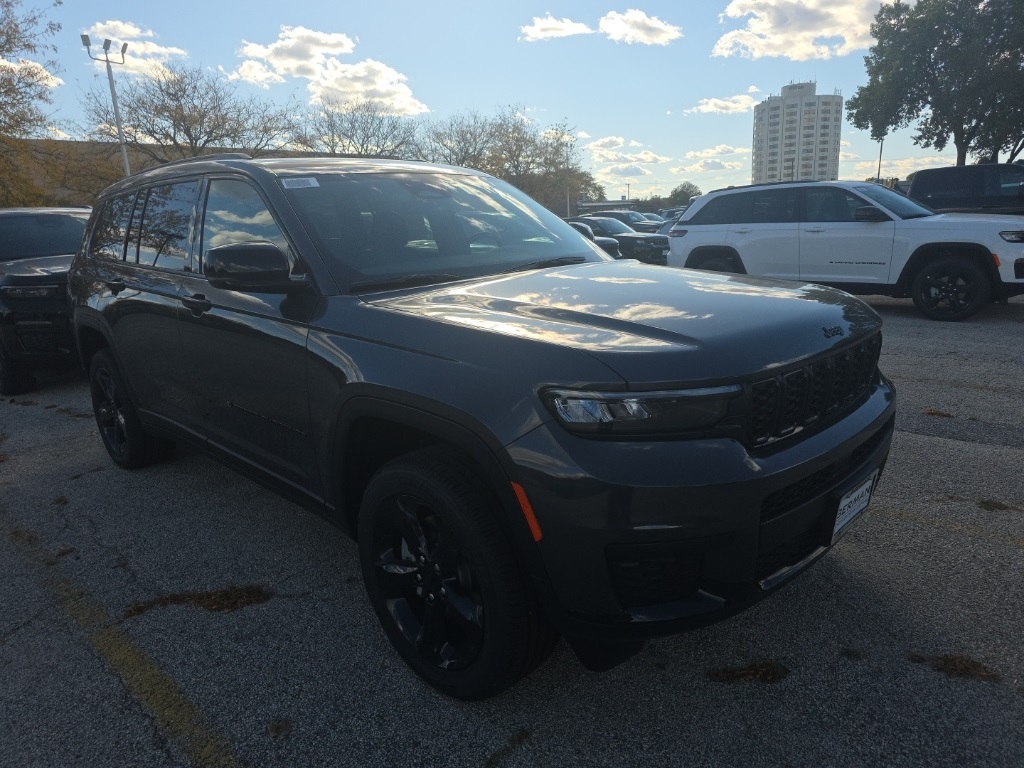 2025 Jeep Grand Cherokee L Altitude's photo