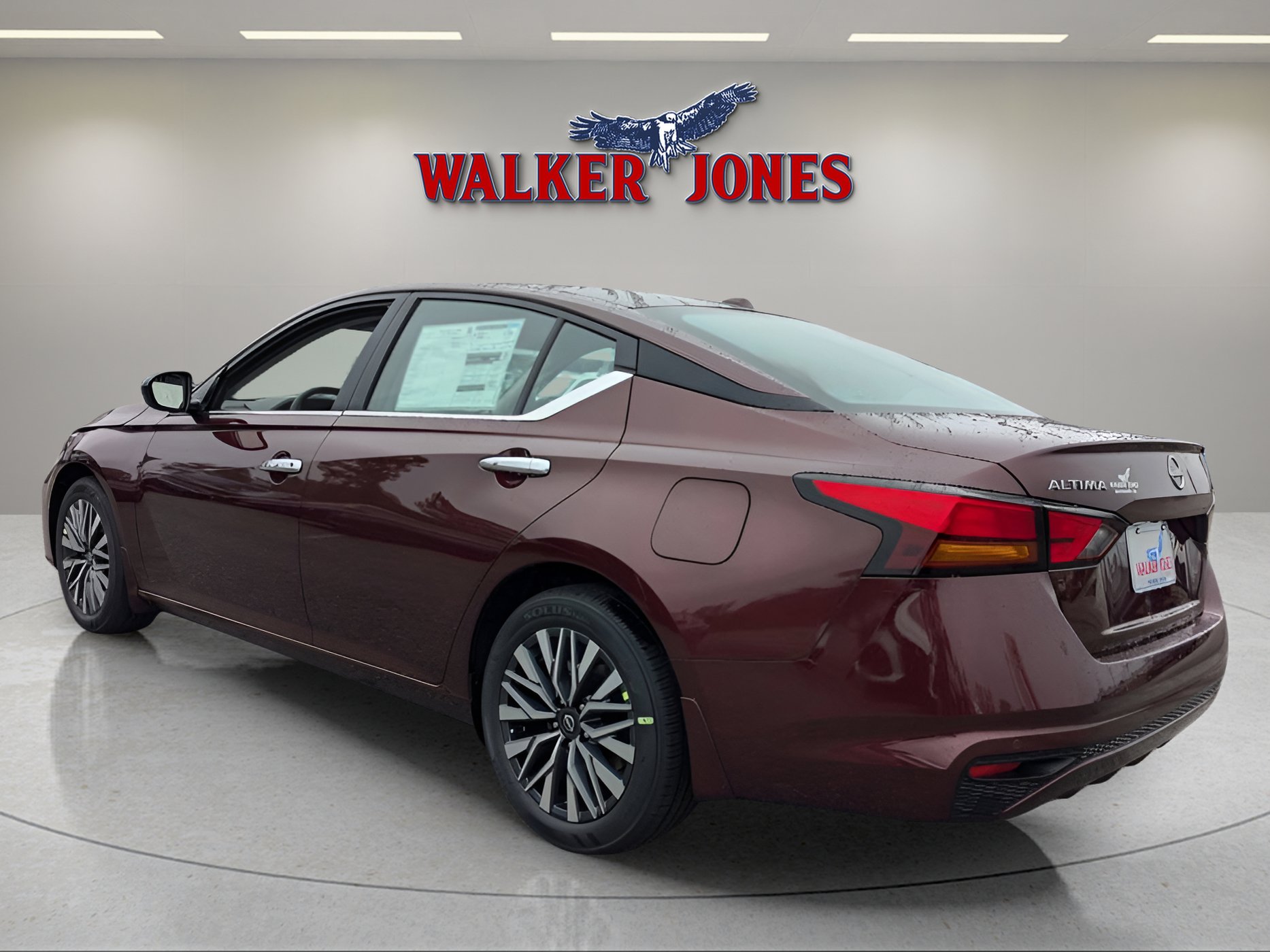 2025 Nissan Altima SV photo 5