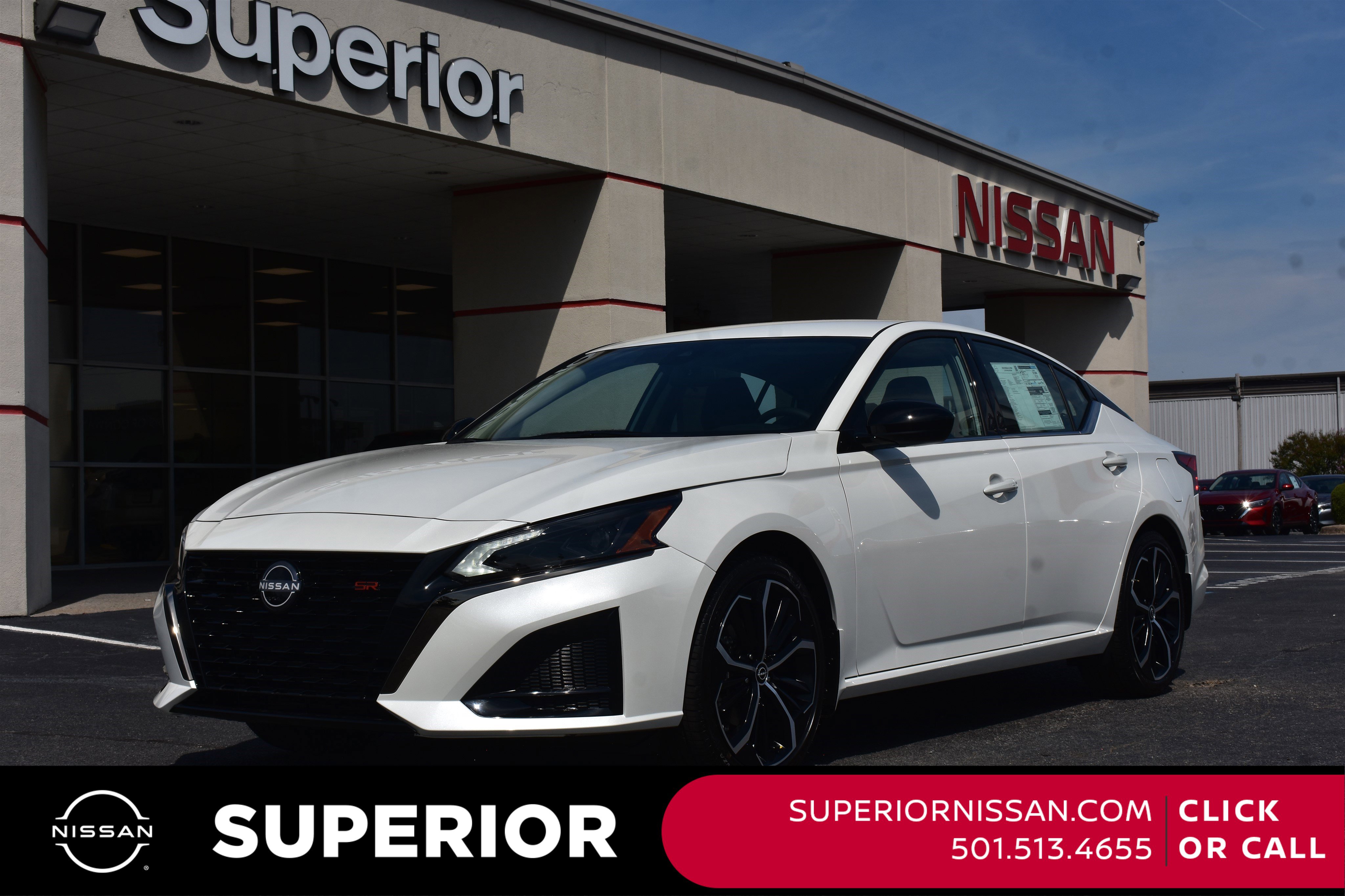 2025 Nissan Altima SR's photo