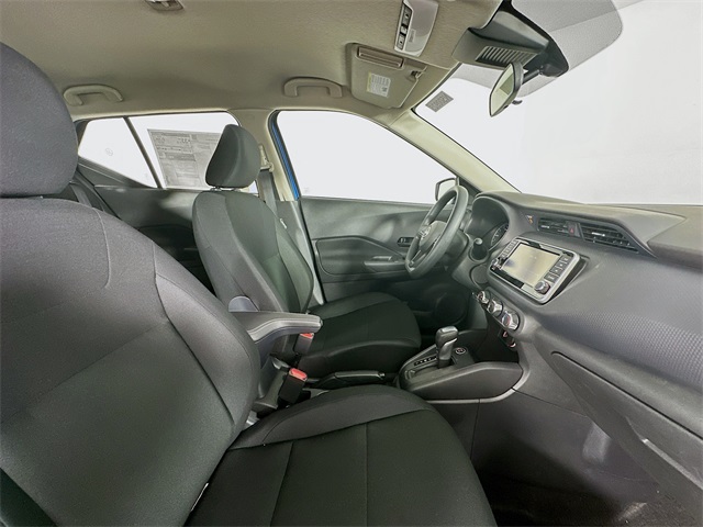 2025 Nissan Kicks Play S photo 23