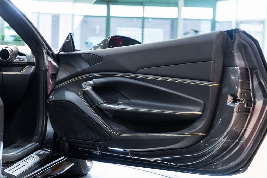 2022 Ferrari F8 Tributo Base photo 40