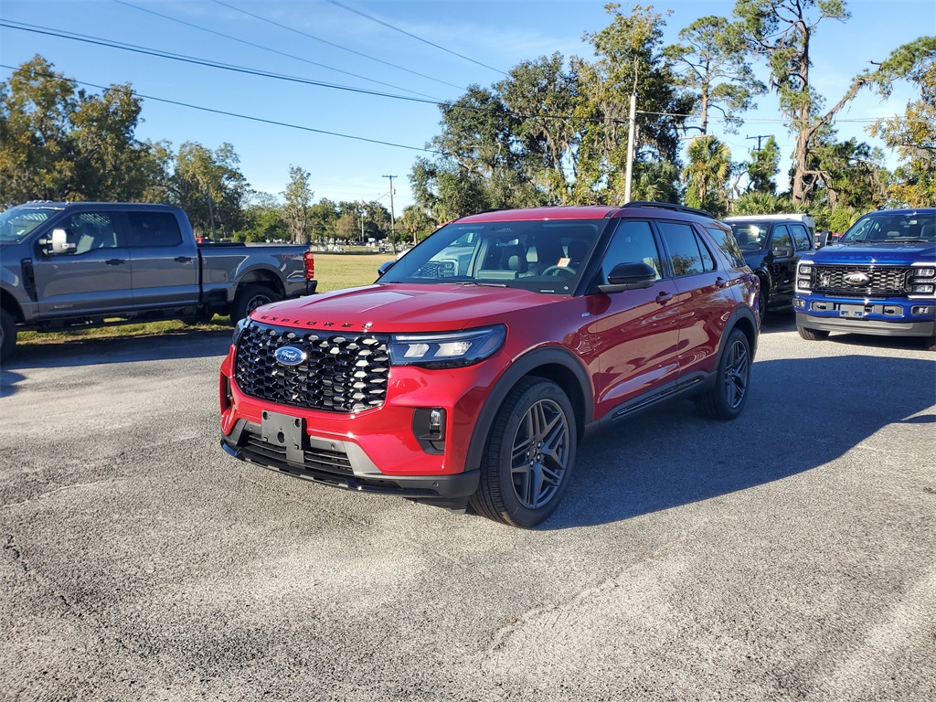2026 Ford Explorer ST-Line photo 3