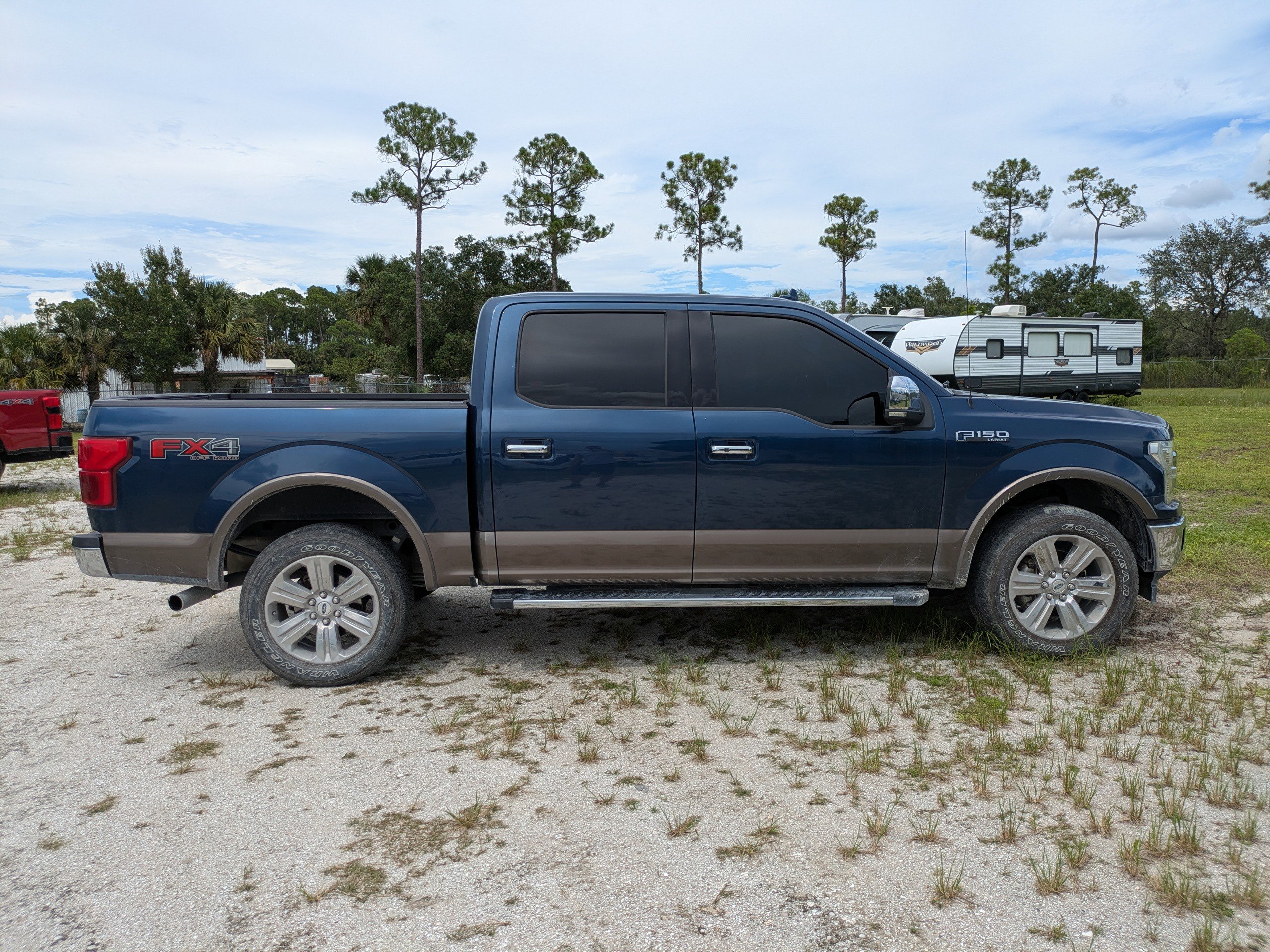 2019 Ford F-150 Lariat photo 3