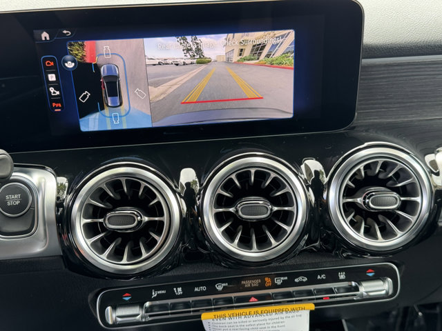 2025 Mercedes Benz EQB photo 8