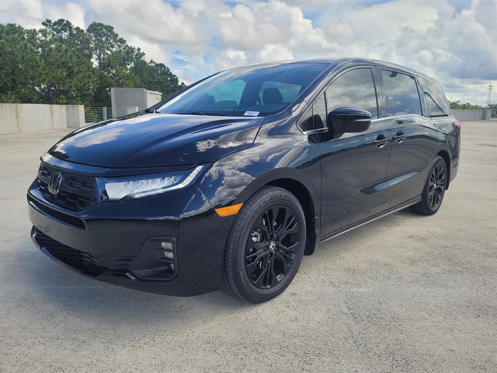 2026 Honda Odyssey photo 3