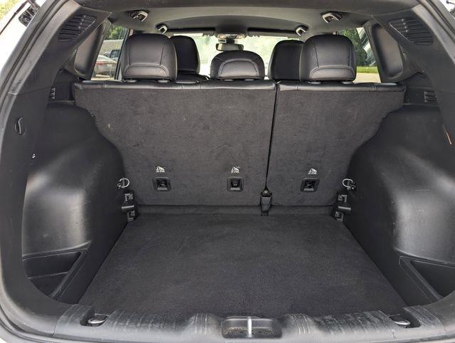 2023 Jeep Compass Limited photo 28