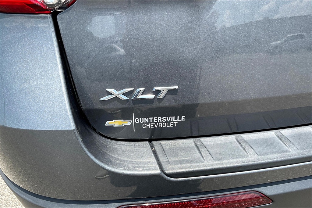 2023 Ford Explorer XLT photo 8