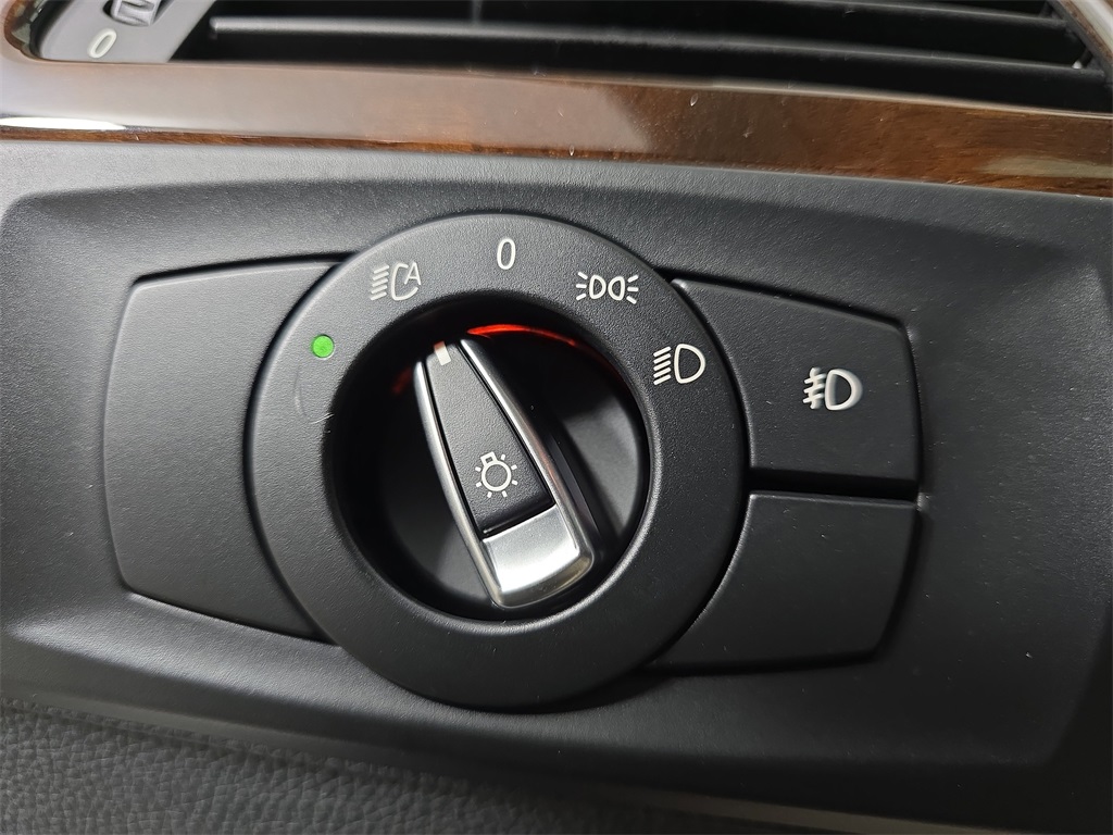 2011 Bmw 328i SA SULEV photo 24