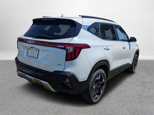 2025 Kia Seltos EX photo 3