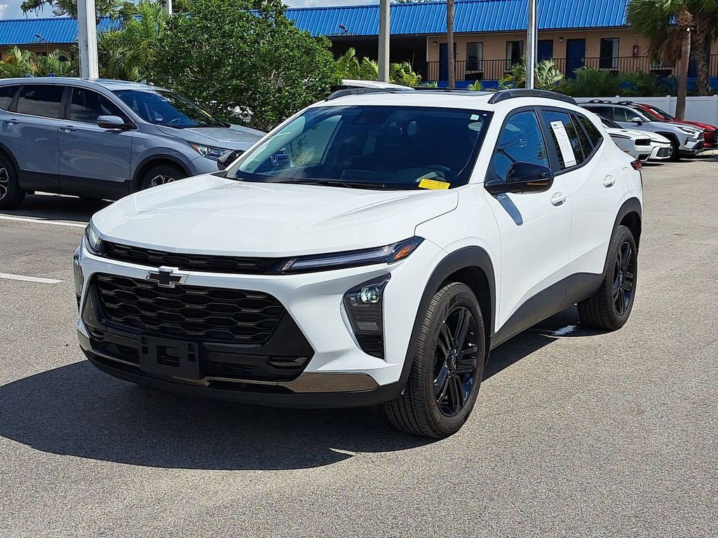 2024 Chevrolet Trax ACTIV photo 2