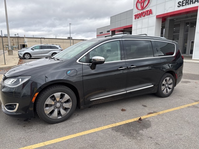 2019 Chrysler Pacifica Hybrid Limited photo 4