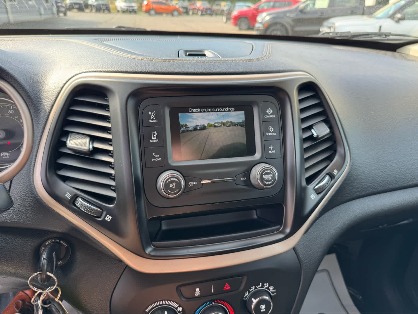 2015 Jeep Cherokee Sport photo 21