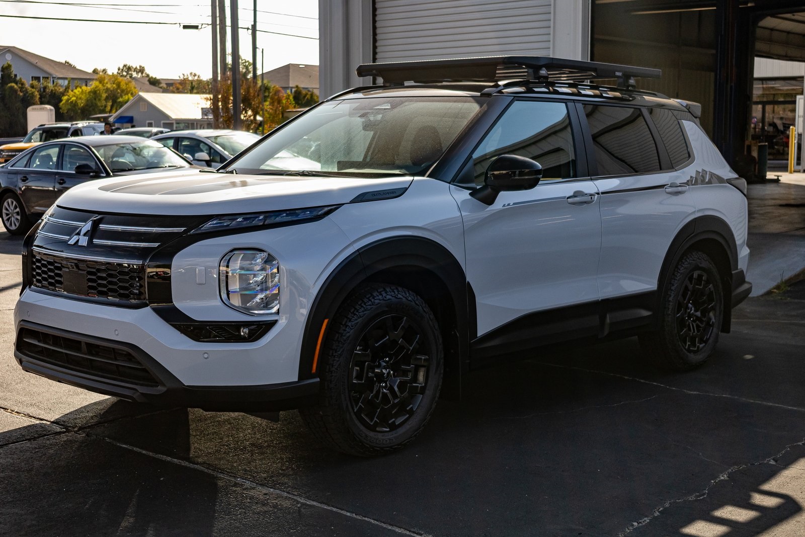 2025 Mitsubishi Outlander Trail Edition's photo