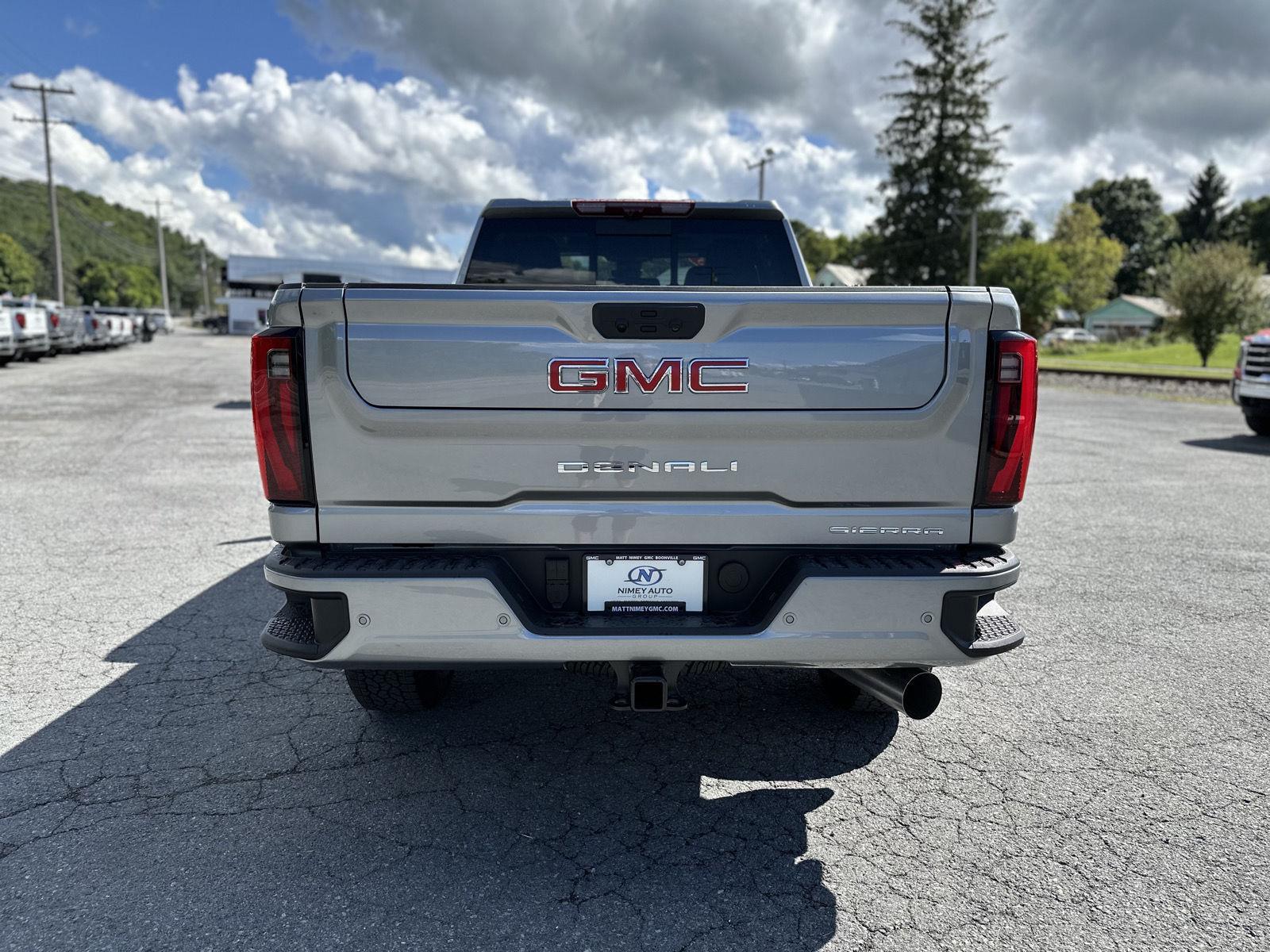 2025 Gmc Sierra 2500 HD Denali photo 4