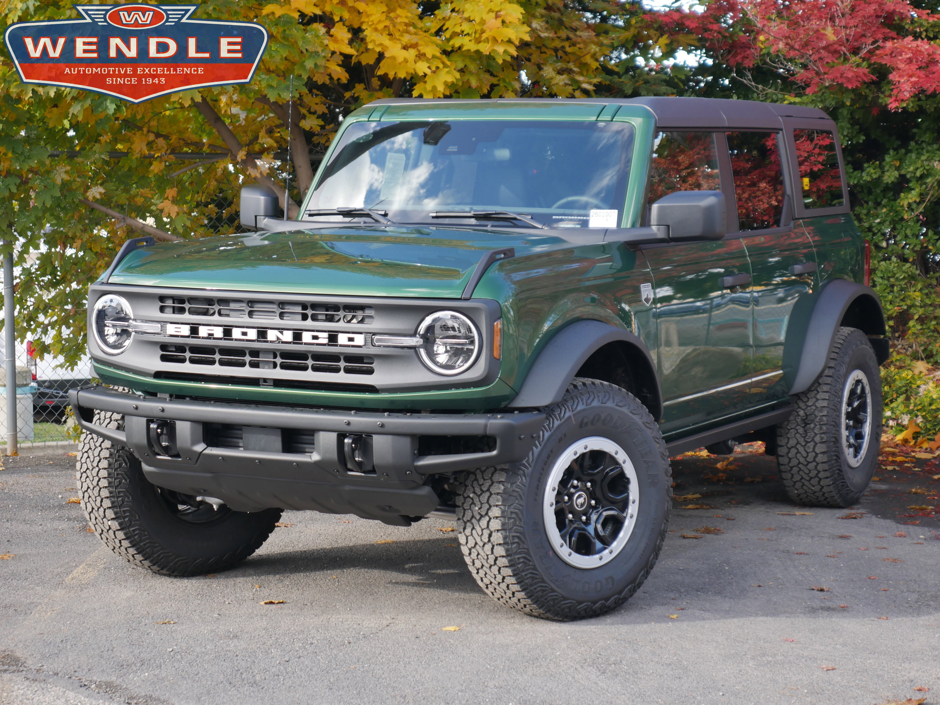 2025 Ford Bronco 4-Door Big Bend's photo
