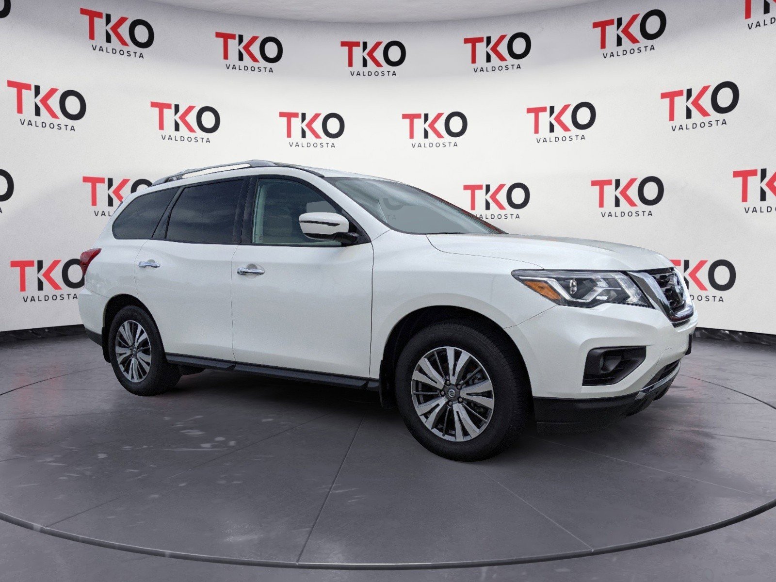 2020 Nissan Pathfinder SV's photo