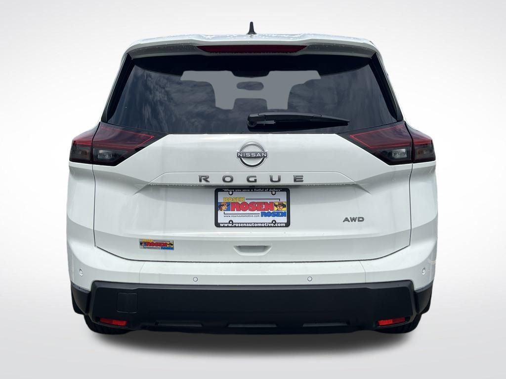 2026 Nissan Rogue S photo 3