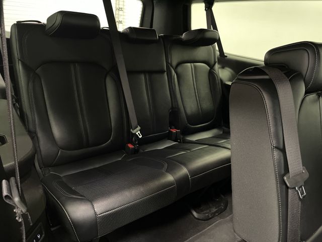 Certified Used 2024 Baltic Gray Metallic Clearcoat Jeep Series II image 37