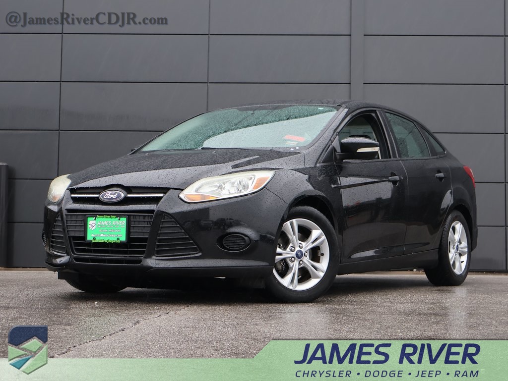 2014 Ford Focus SE's photo