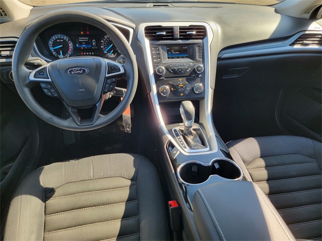 2014 Ford Fusion SE photo 32