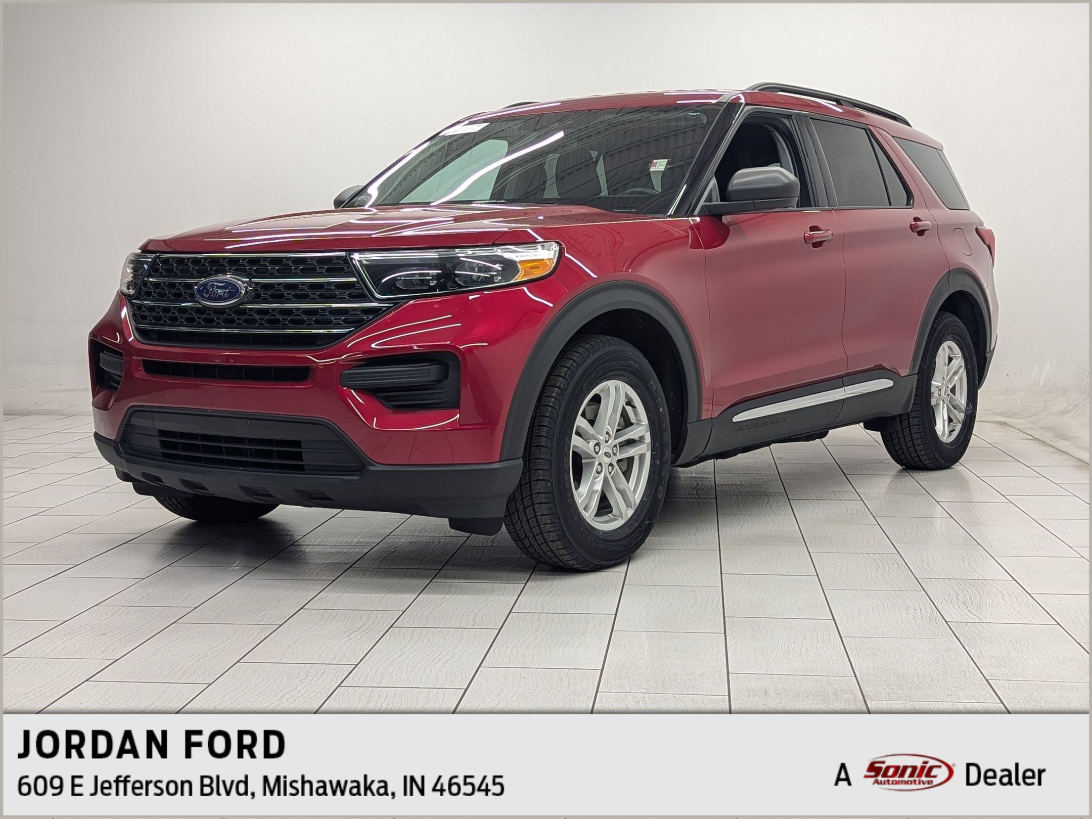 2023 Ford Explorer XLT's photo
