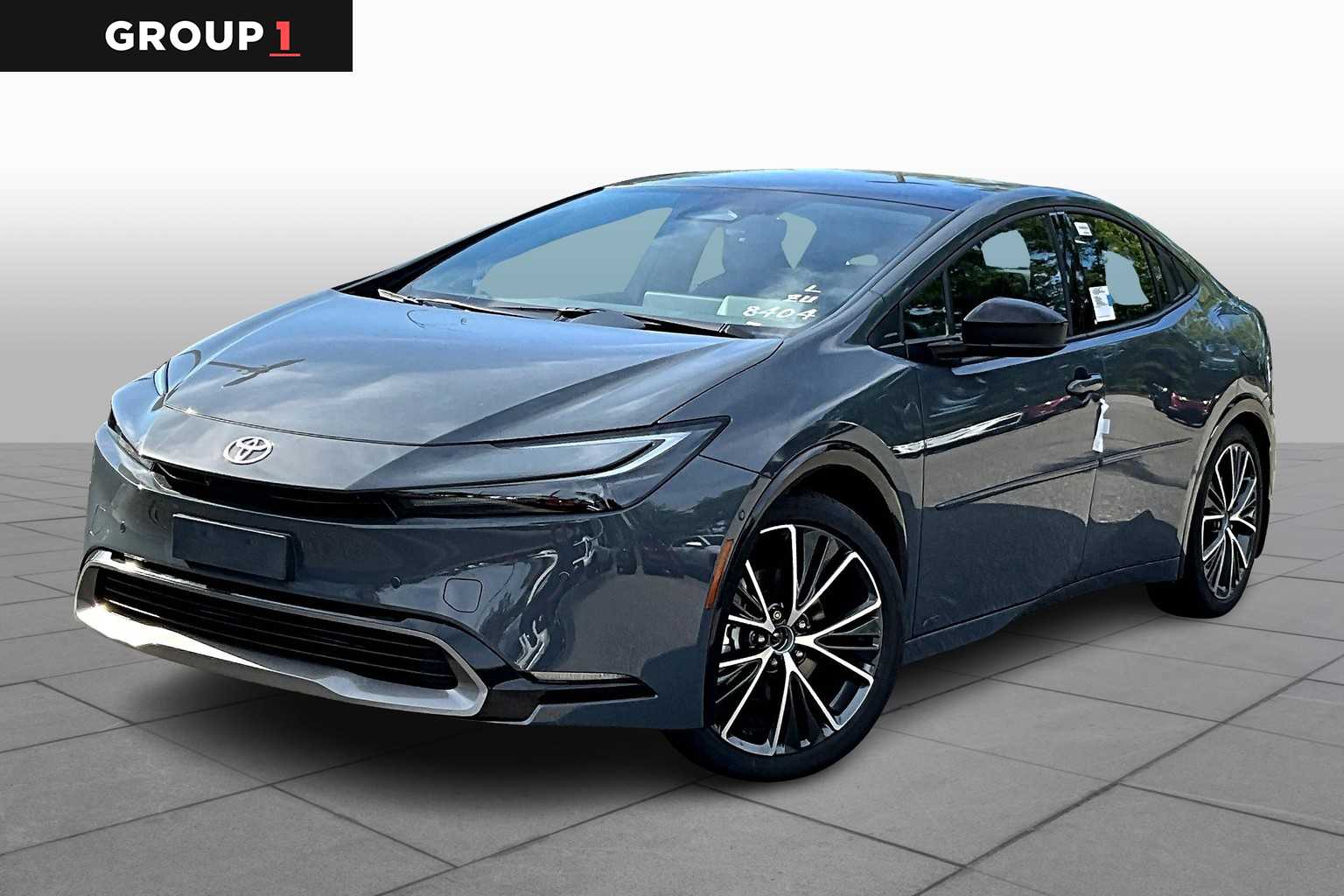 2026 Toyota Prius XLE photo 2