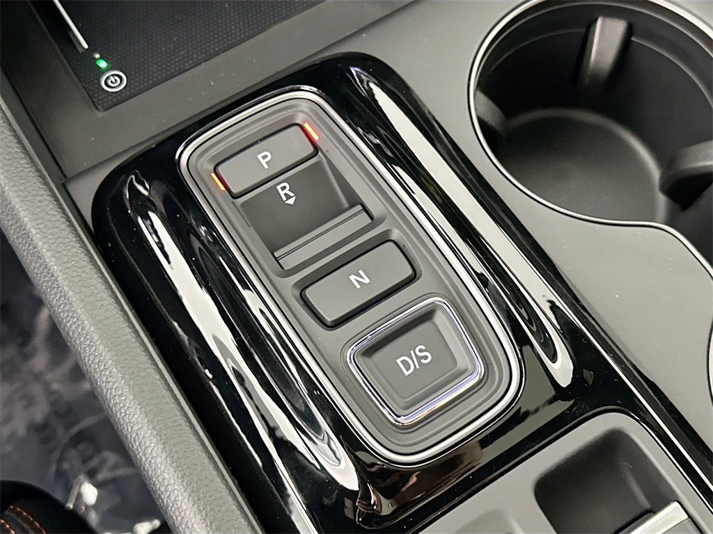 2025 Honda Pilot TrailSport photo 18
