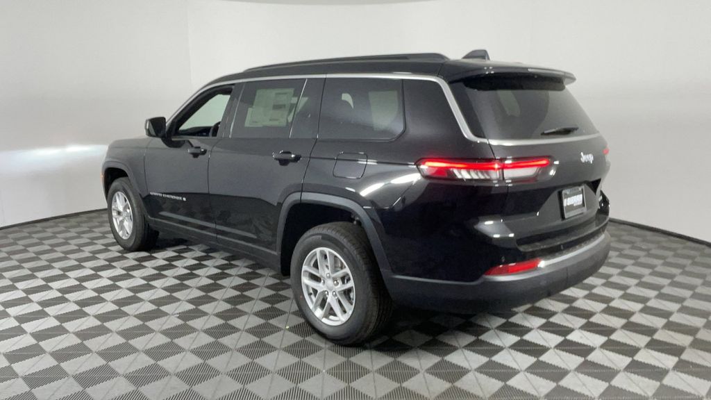 2025 Jeep Grand Cherokee Laredo X photo 6