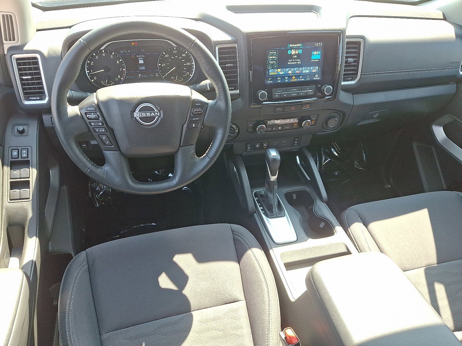 2024 Nissan Frontier SV photo 11