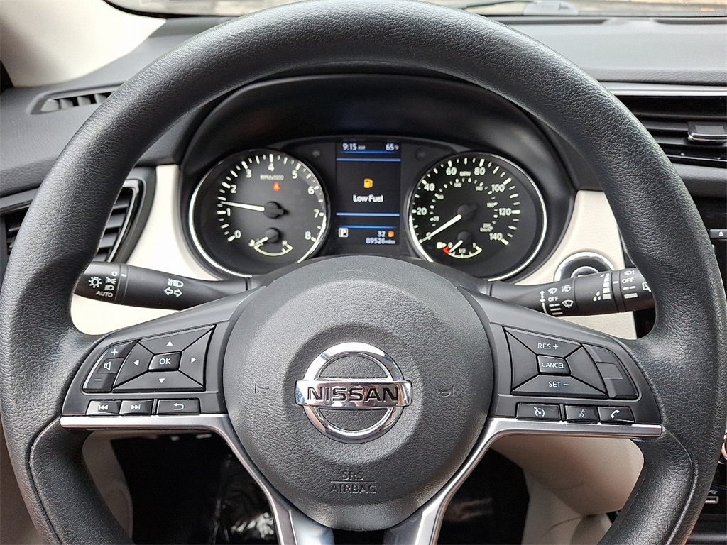 2019 Nissan Rogue Sport SV photo 18