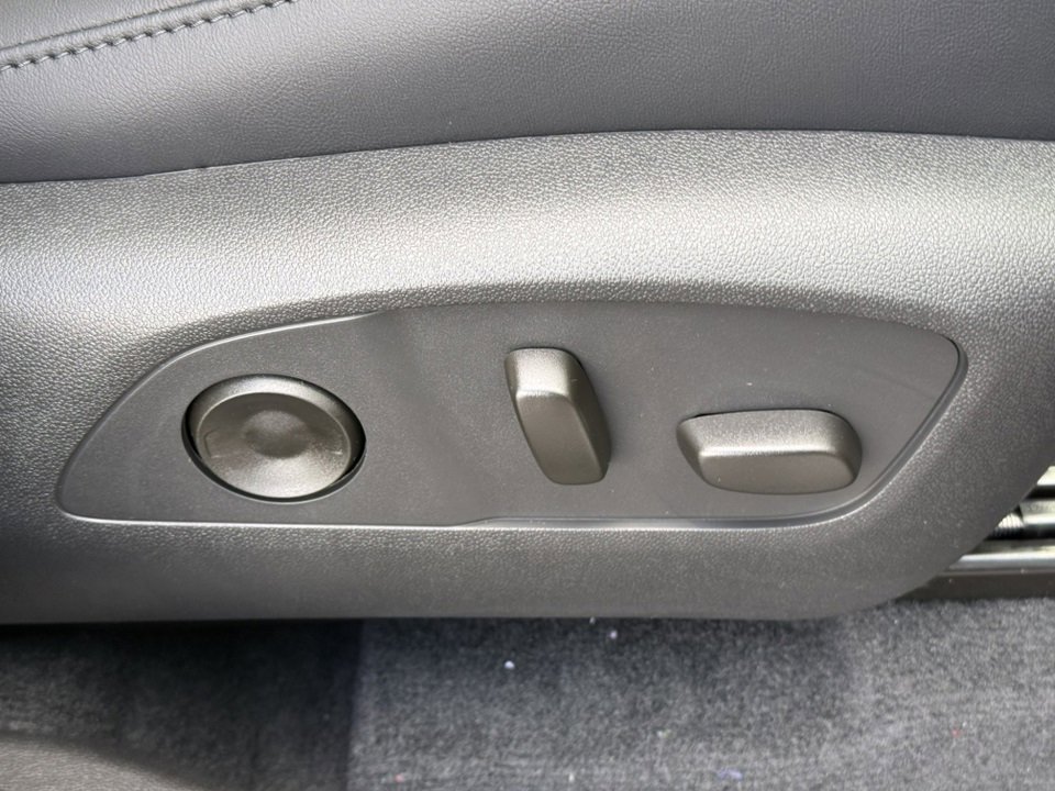 2026 GMC ACADIA - Image 39