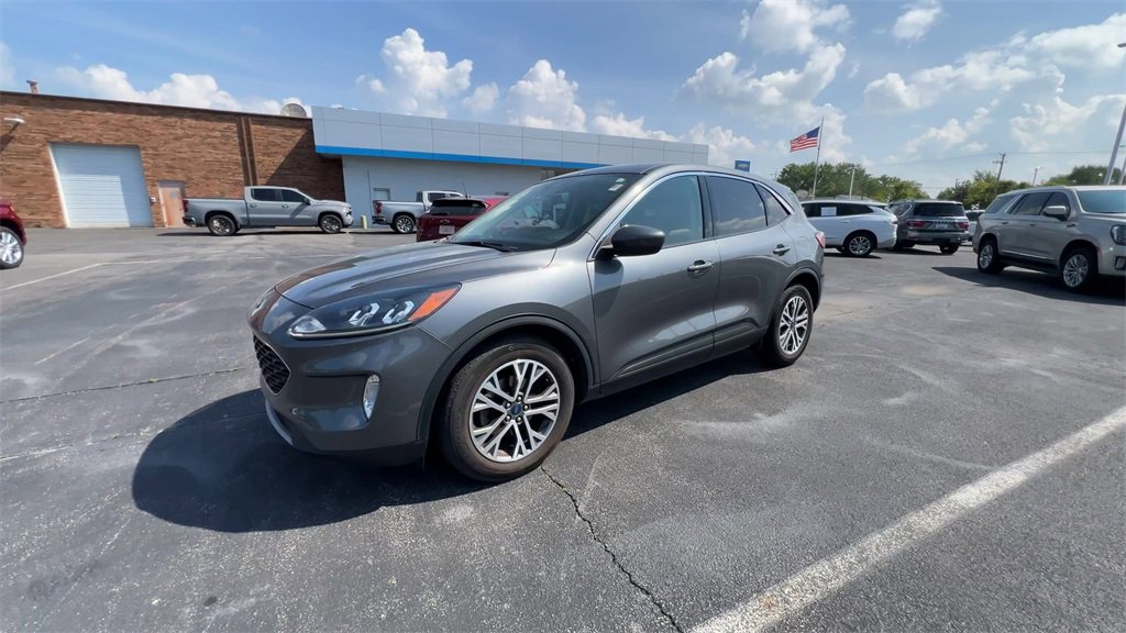 2022 Ford Escape SEL photo 4