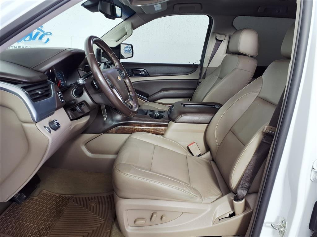 2018 Chevrolet Tahoe LT photo 16