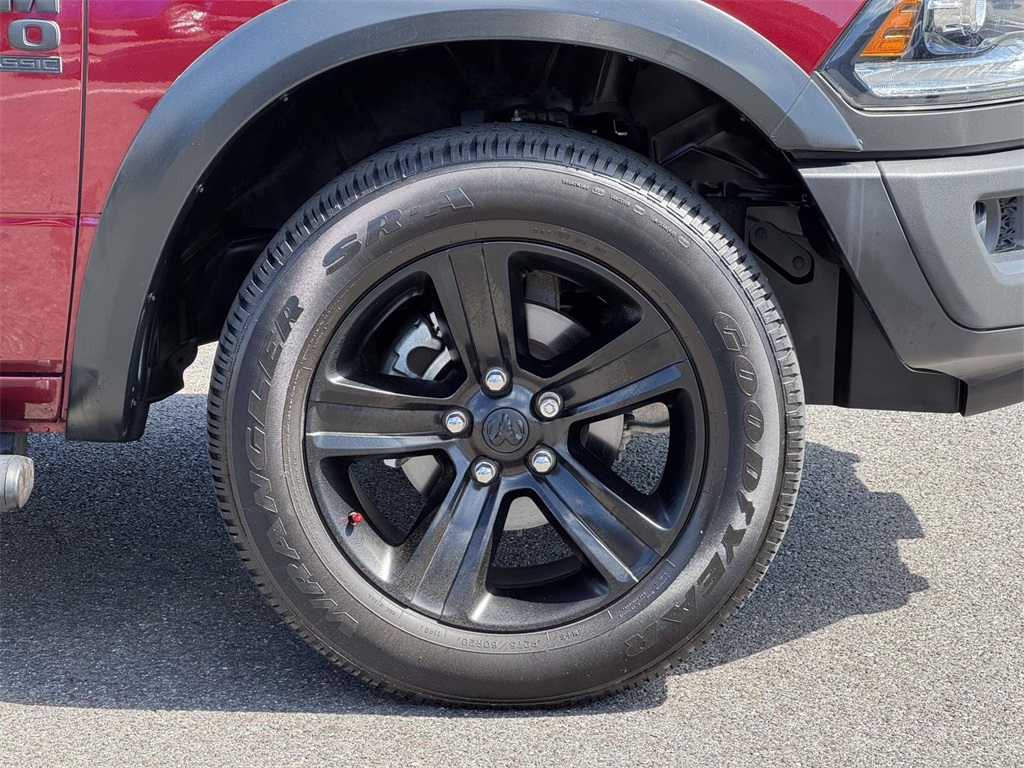 2022 Ram 1500 Classic Warlock photo 11