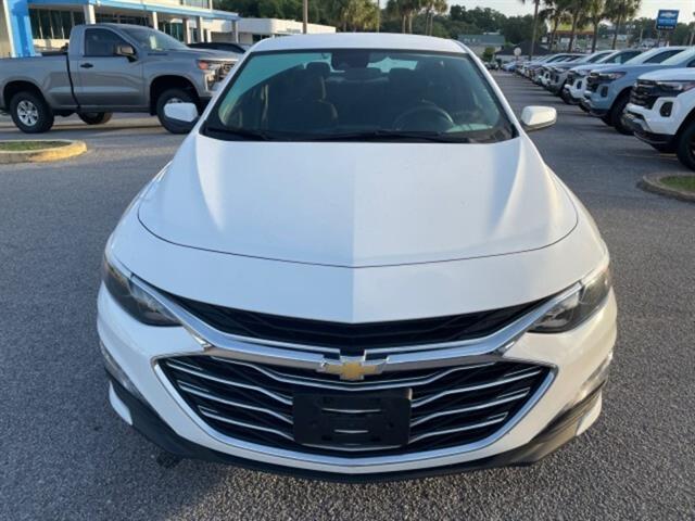 2023 Chevrolet Malibu 1LT photo 2