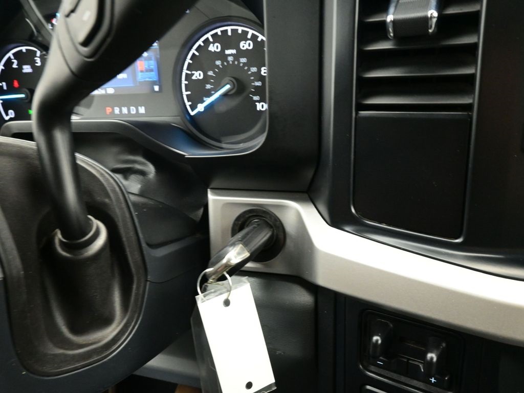 2024 Ford F-250 photo 15