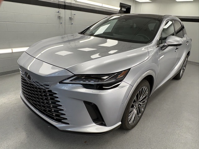 2025 Lexus RX PHEV 450h+'s photo