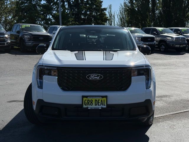 2025 Ford Maverick Lariat photo 2