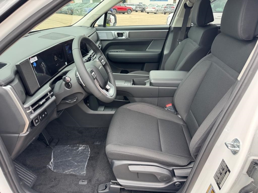 2026 Hyundai Santa Fe SE photo 3