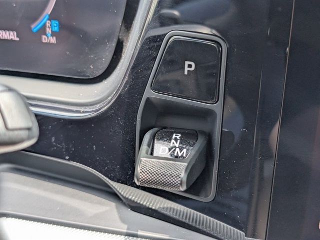 2024 Porsche Cayenne photo 23