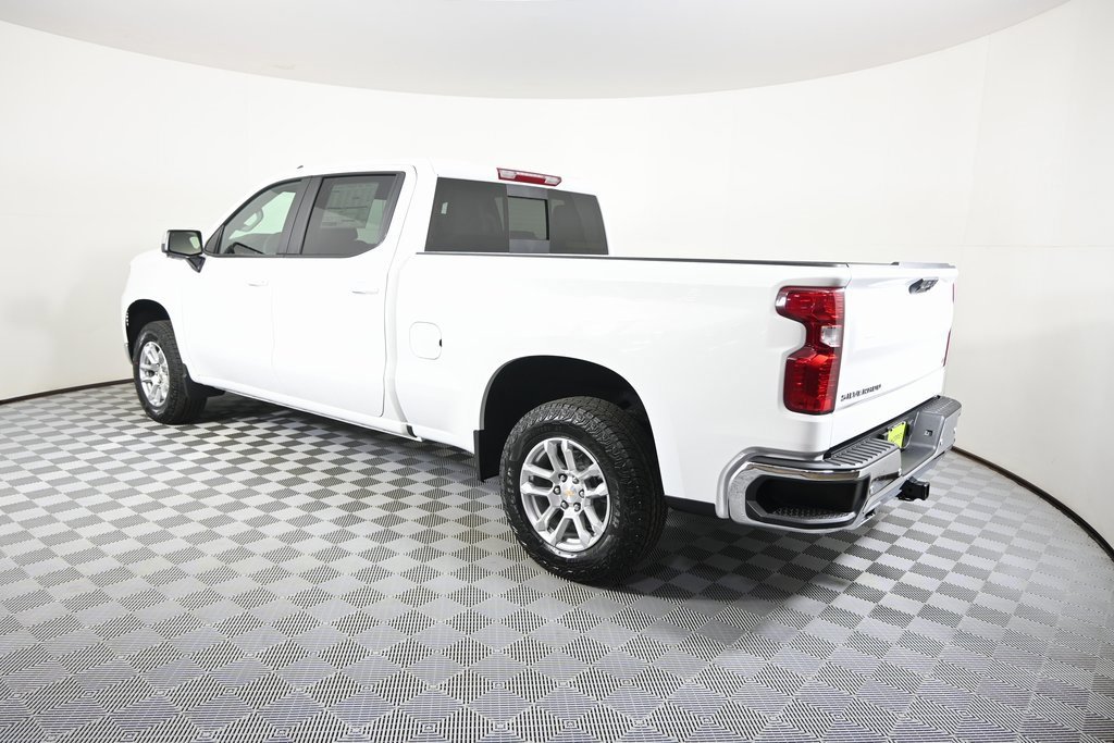 2026 Chevrolet Silverado 1500 LT photo 4